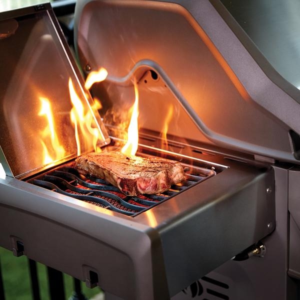 R365SBPK-CE, NAPOLEON ROGUE 365 In Black With Side Burner